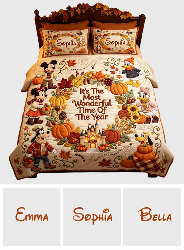 It's The Most Beautiful Time Of The Year - Personalized Mouse Quilt Set