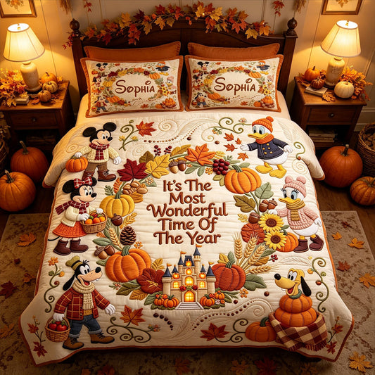 It's The Most Beautiful Time Of The Year - Personalized Mouse Quilt Set