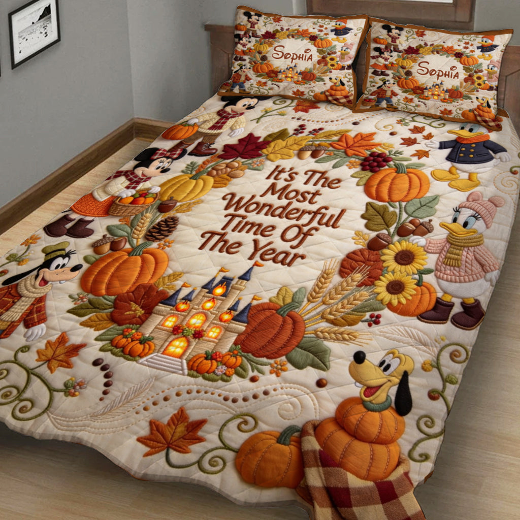 It's The Most Beautiful Time Of The Year - Personalized Mouse Quilt Set