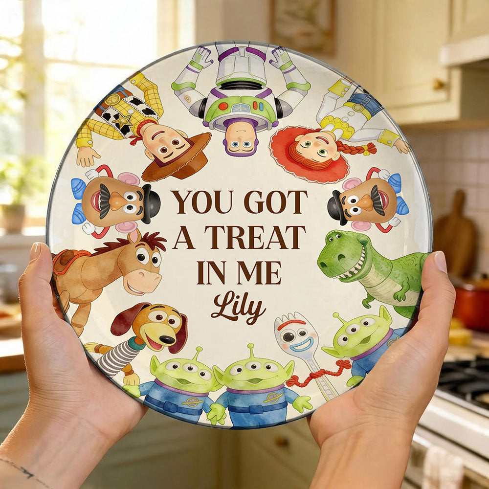 You've Got A Treat In Me - Personalized Movie For Kids Ceramic Round Plate