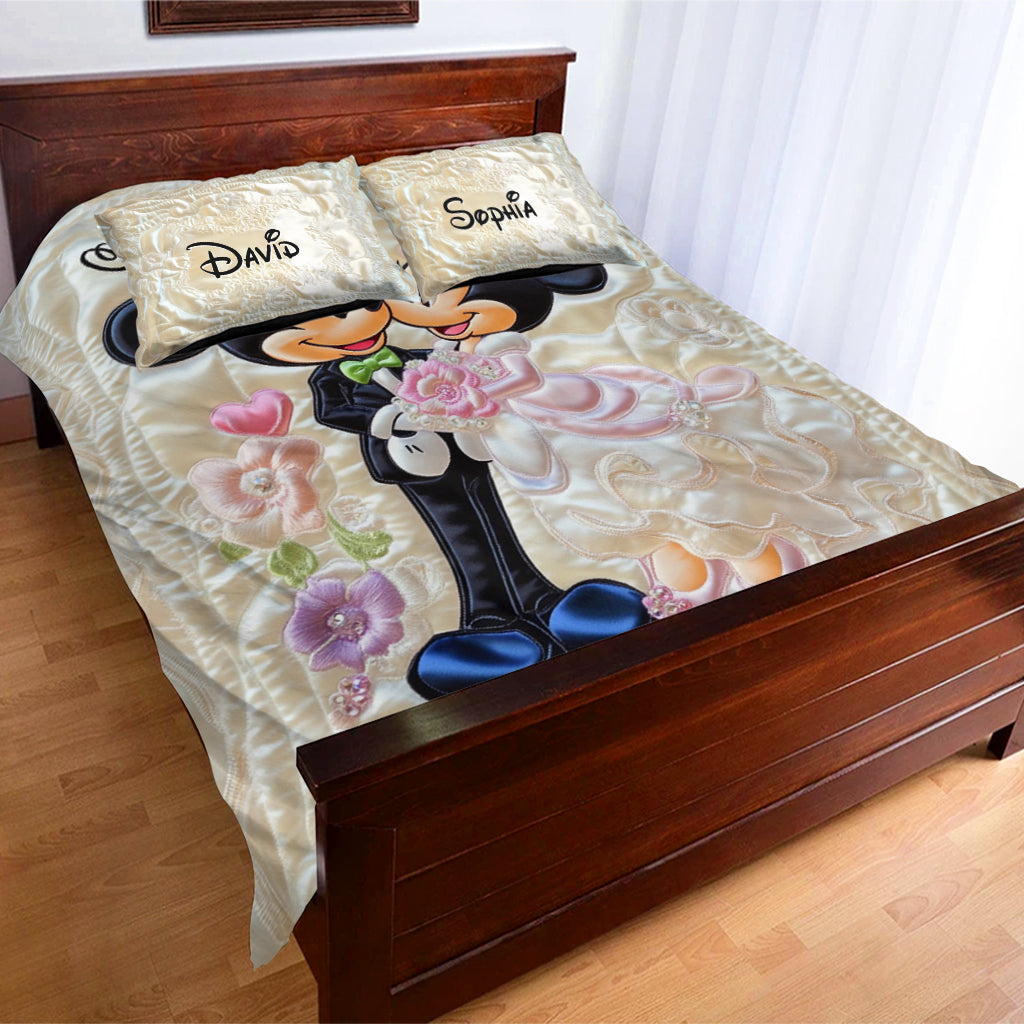 Happily Ever After - Personalized Mouse Bedding Set