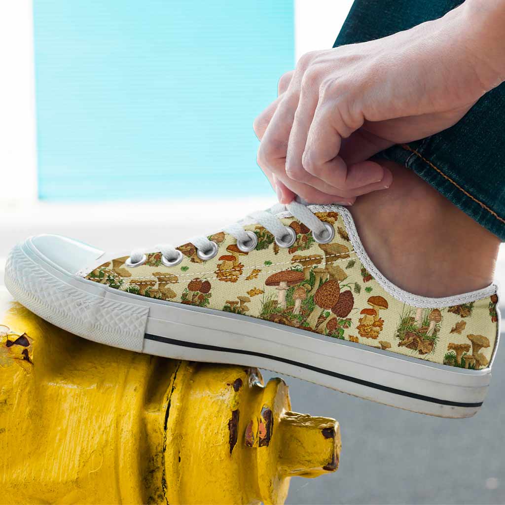 Love Mushrooms Low Top Shoes