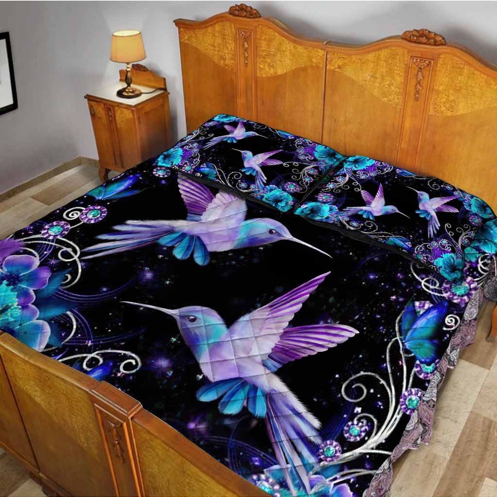 Hummingbird Quilt Bed Set